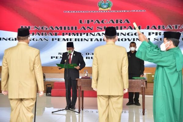 Tingkatkan Kinerja Organisasi Gubernur Sumut Lantik 3 Pejabat Eselon II